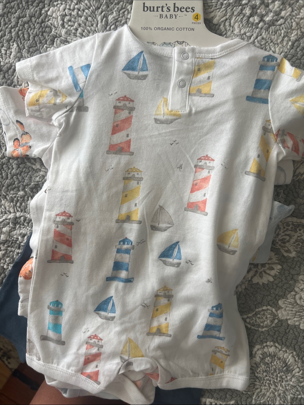 Burt's Bees Baby Boy 4 Peice Set NEW 6-9 months